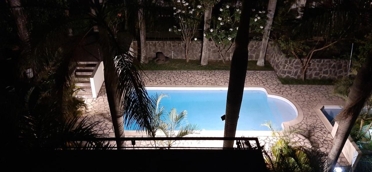 Blue Sky Villa กรองด์เบย์ ภายนอก รูปภาพ
